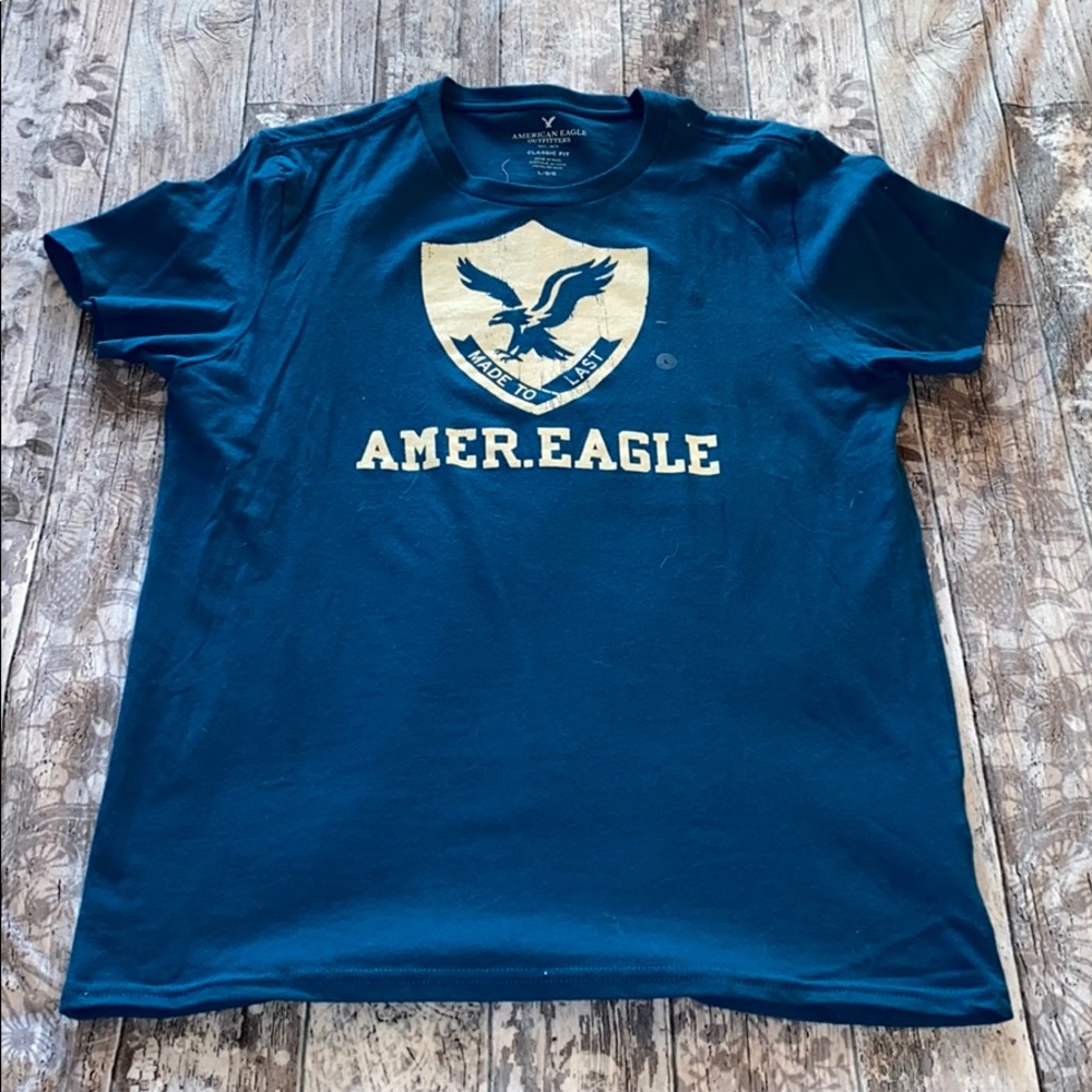 men’s American eagle tee